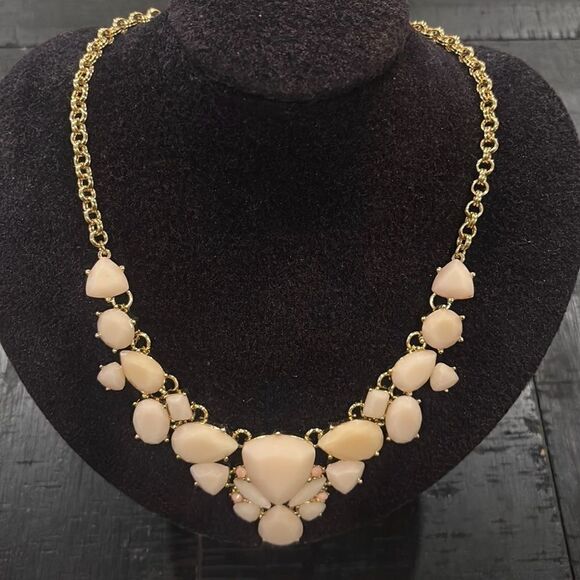 kate spade Jewelry - Kate Spade Chunky Peach Blush Statement Necklace Gold Tone​​​
